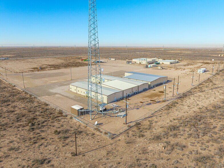 More Photos Of 906 S Highway 285, Pecos Warehouse For Sale