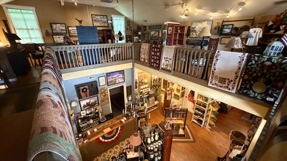 More Photos Of 803 S Main St, Saint Charles Storefront Retail Residential For Sale