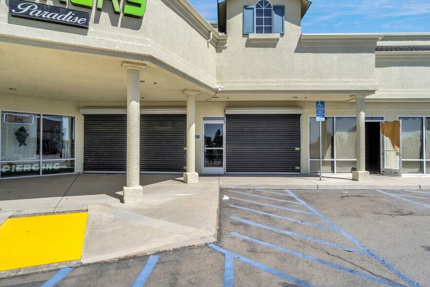 More Photos Of 5348-5374 N Spruce Ave, Fresno Freestanding For Lease