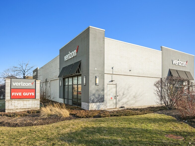 More Photos Of , Lincolnwood General Retail For Sale