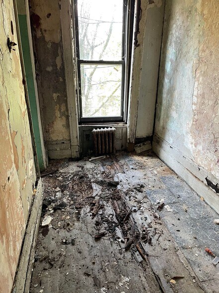 More Photos Of 552 W 148th St, New York Apartments For Sale