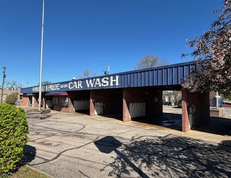 Primary Photo Of 8410 Detroit Ave, Cleveland Carwash For Sale