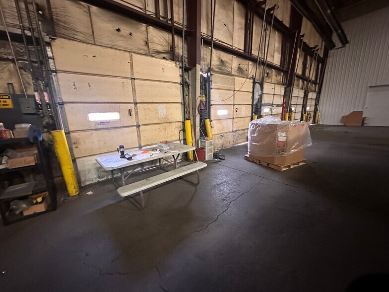 More Photos Of 429 E Grove St, Greenville Industrial For Sale