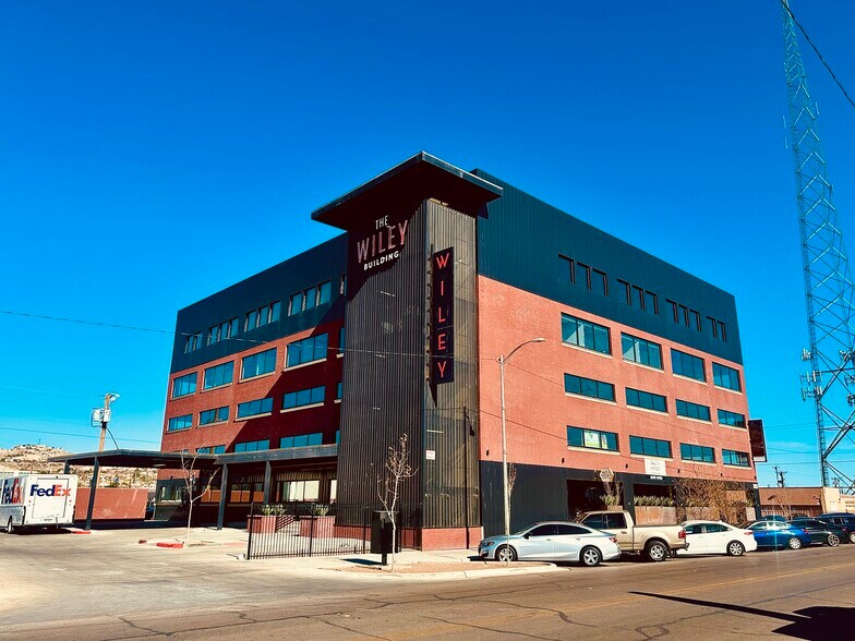 More Photos Of 1125 Texas Ave, El Paso Medical For Lease