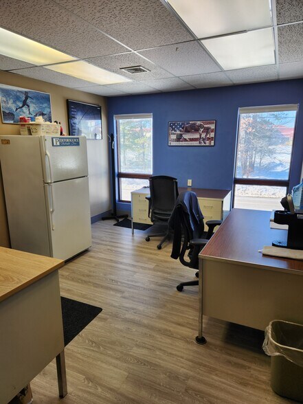 More Photos Of 29 Riverside St, Nashua Medical For Sale