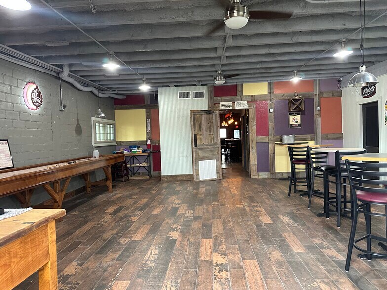 More Photos Of 130 E Goodnight Ave, Aransas Pass Restaurant For Sale
