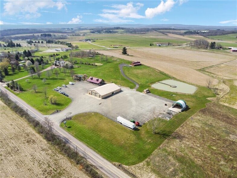More Photos Of 208 W Mud Pike, Rockwood Office For Sale