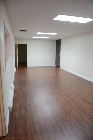 More Photos Of 1110-1118 Elko Dr, Sunnyvale Service For Lease