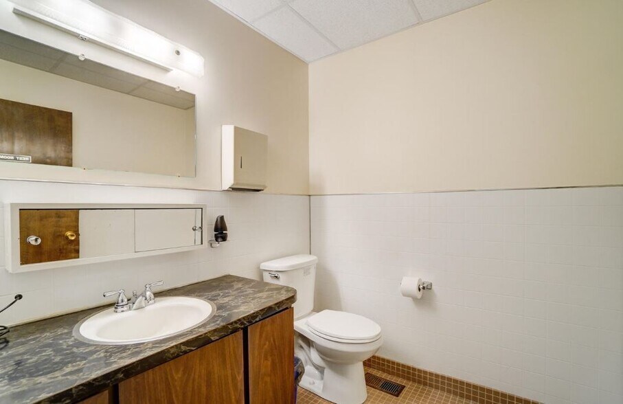 More Photos Of 5125 N Dixie Dr, Dayton Medical For Lease