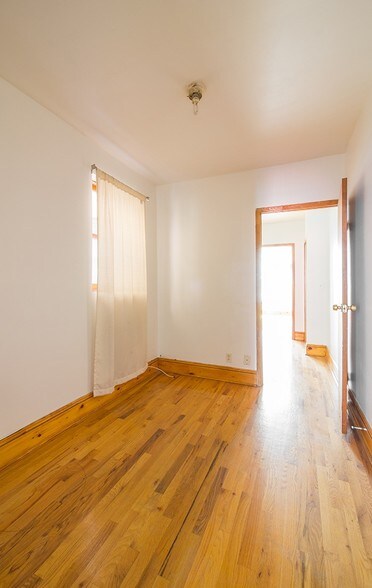 More Photos Of 435 Dekalb Ave, Brooklyn Apartments For Sale