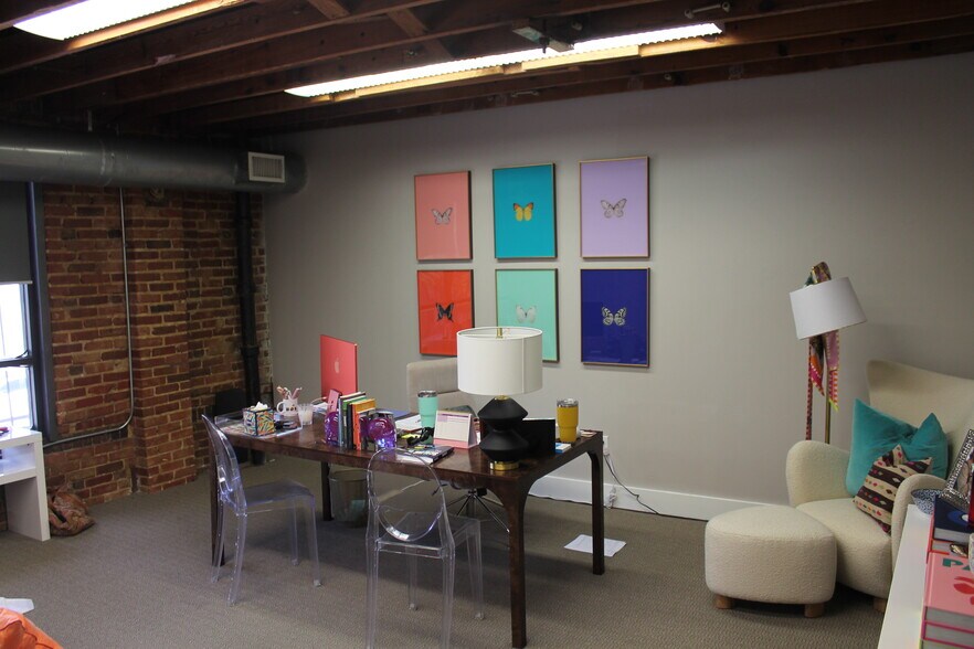 More Photos Of 1412 W Magnolia Ave, Fort Worth Loft Creative Space For Lease