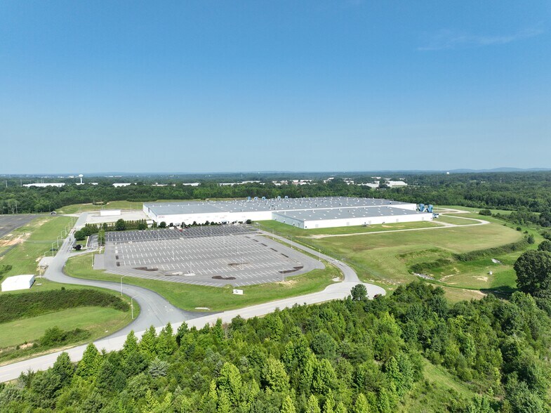 More Photos Of 100 Morgan Olson Way, Ringgold Manufacturing For Sale