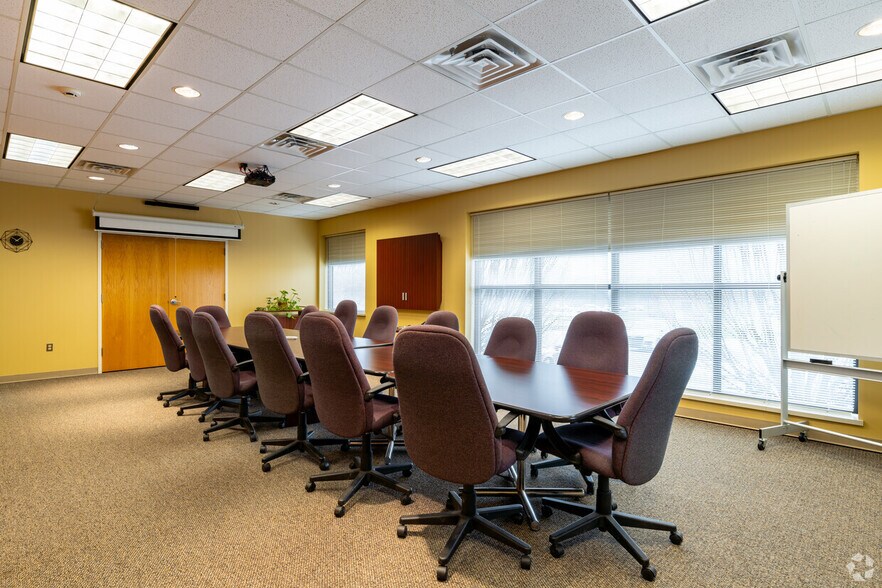 More Photos Of 3754 Ranchero Dr, Ann Arbor Office For Sale