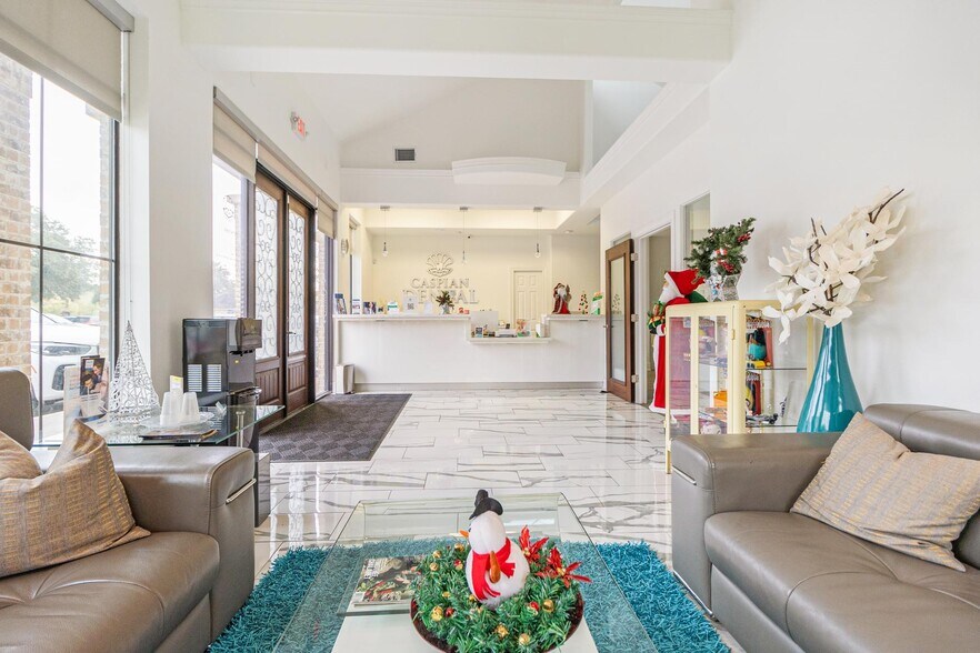 More Photos Of 410 Park Grove Dr, Katy Healthcare For Lease