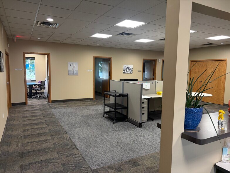 More Photos Of 4705 Clyde Park Ave SW, Grand Rapids Office For Sale