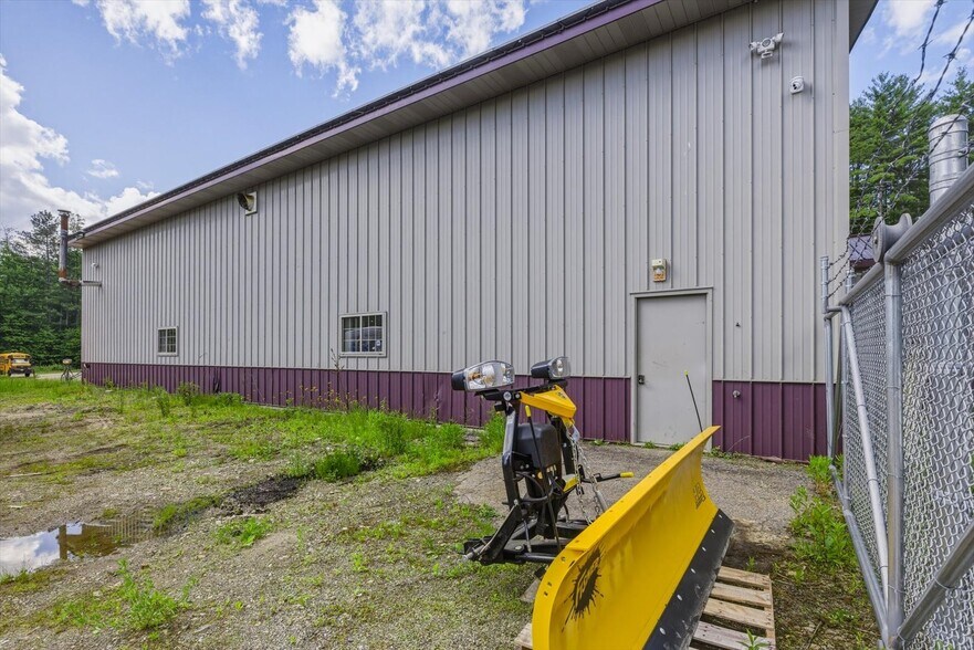 More Photos Of 1071 NH-12, Westmoreland Warehouse For Sale