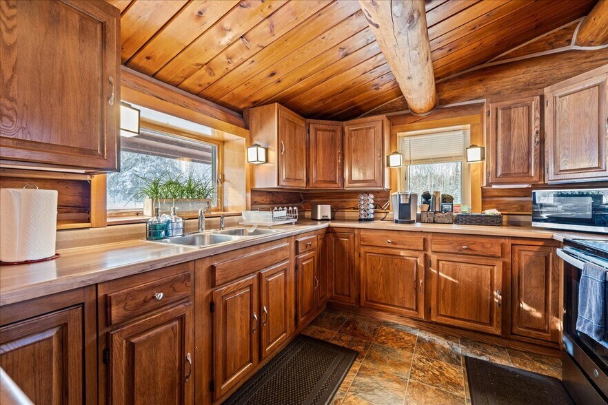 More Photos Of 1110 John Kalinas Rd, Fairbanks Hotel For Sale