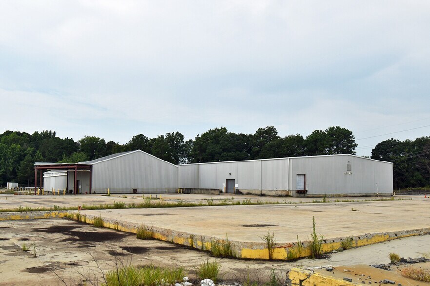 Primary Photo Of 3639 Joy Rd, Columbus Manufacturing For Lease