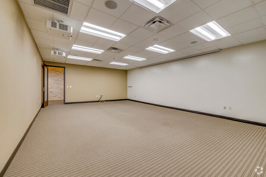 Photo of 15th Floor Ste 