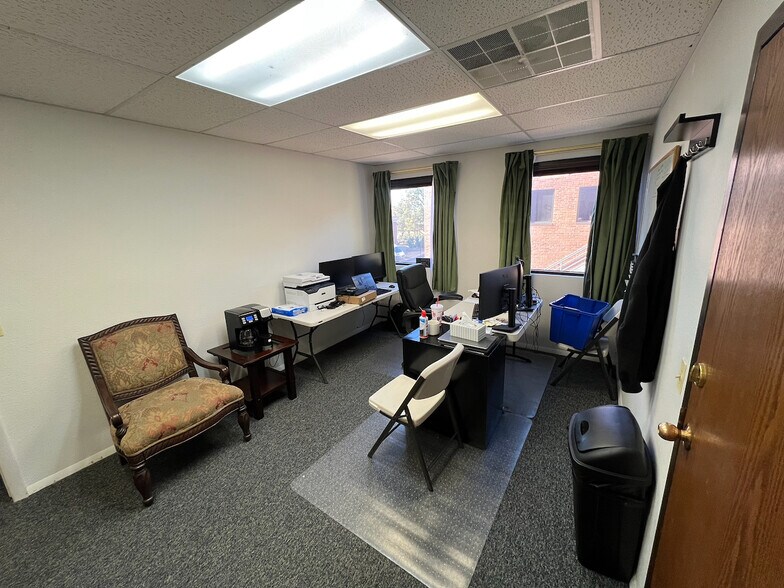 More Photos Of 19029 E Plaza Dr, Parker Unknown For Lease