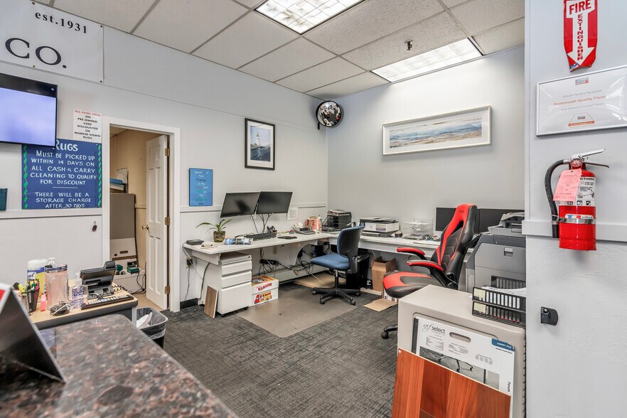 More Photos Of 223 Winthrop Ave, Lawrence Manufacturing For Sale