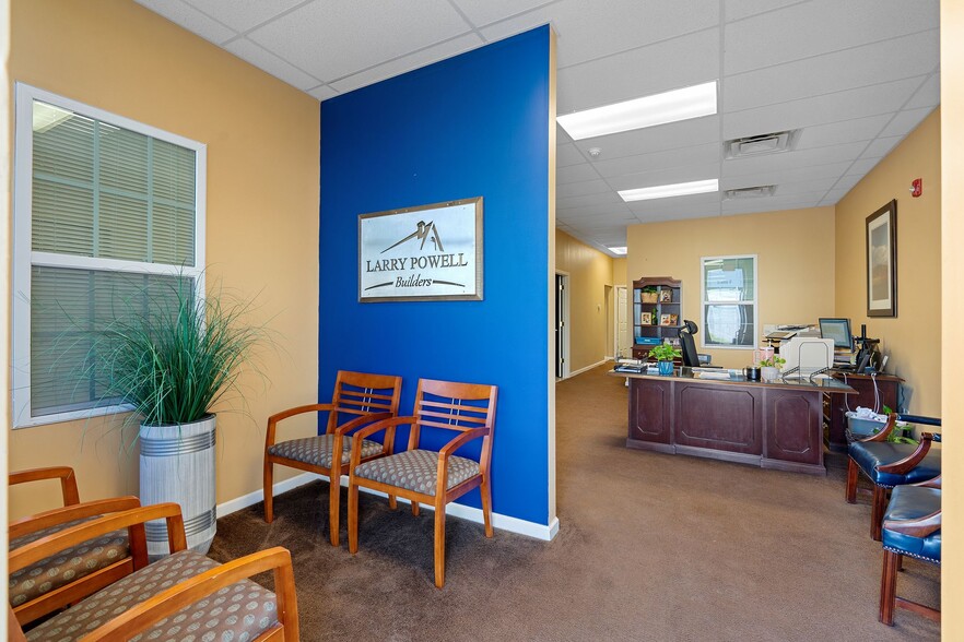More Photos Of 6978 Lebanon Rd, Mount Juliet Showroom For Sale