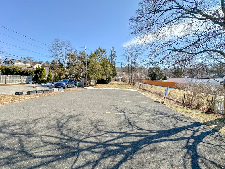 More Photos Of 1201 Easton Rd, Roslyn Medical For Lease