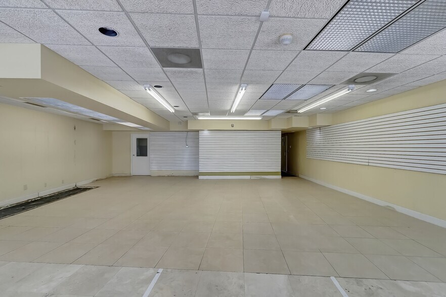 More Photos Of 3425 Galt Ocean Dr, Fort Lauderdale Storefront Retail Office For Lease