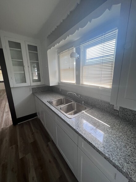 More Photos Of 153 S Laurel St, Ventura Apartments For Sale