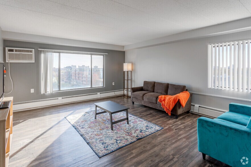 More Photos Of 515 E Grant St, Minneapolis Apartments For Sale