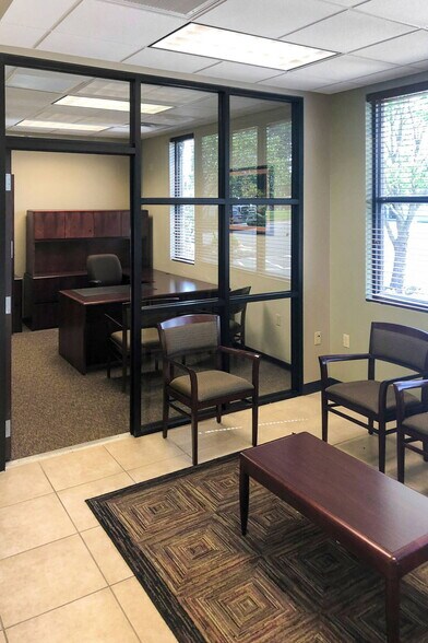 More Photos Of 291 E Hwy CC, Nixa Bank For Lease