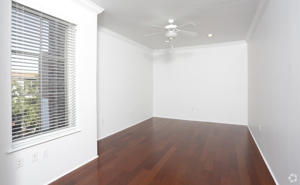 More Photos Of 433 W New England Ave, Winter Park Apartments For Lease