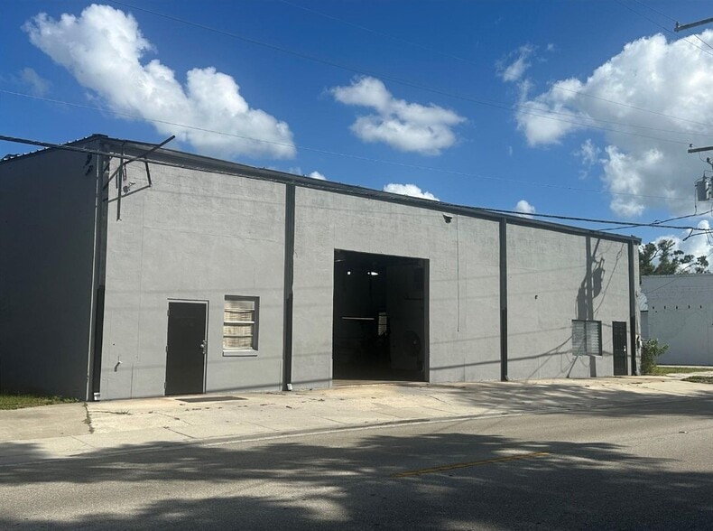 Primary Photo Of 212 N Florida Ave, Wauchula Warehouse For Sale