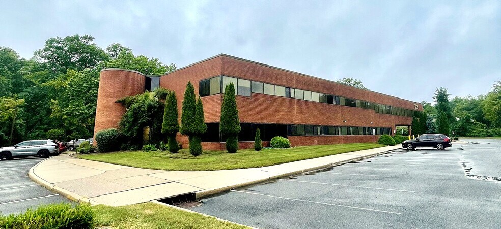More Photos Of 123 Franklin Corner Rd, Lawrenceville Medical For Lease