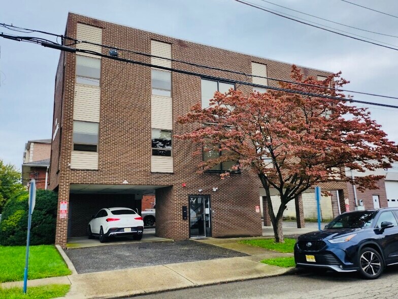 More Photos Of 117 Central Ave, Hackensack Office Residential For Sale
