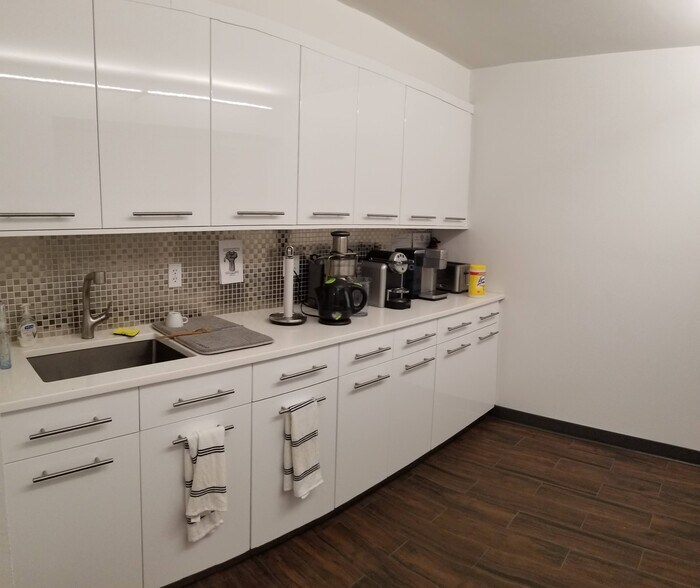 More Photos Of 10 Rogers St, Cambridge Apartments For Sale