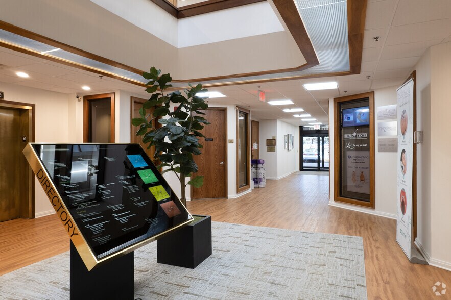 More Photos Of 1 W Ridgewood Ave, Paramus Medical For Lease