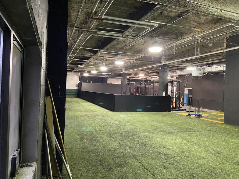 More Photos Of 50-58 Burnett Ave, Maplewood Research And Development For Lease