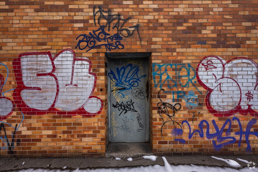 More Photos Of 913 Edgewater Rd, Bronx Industrial For Lease