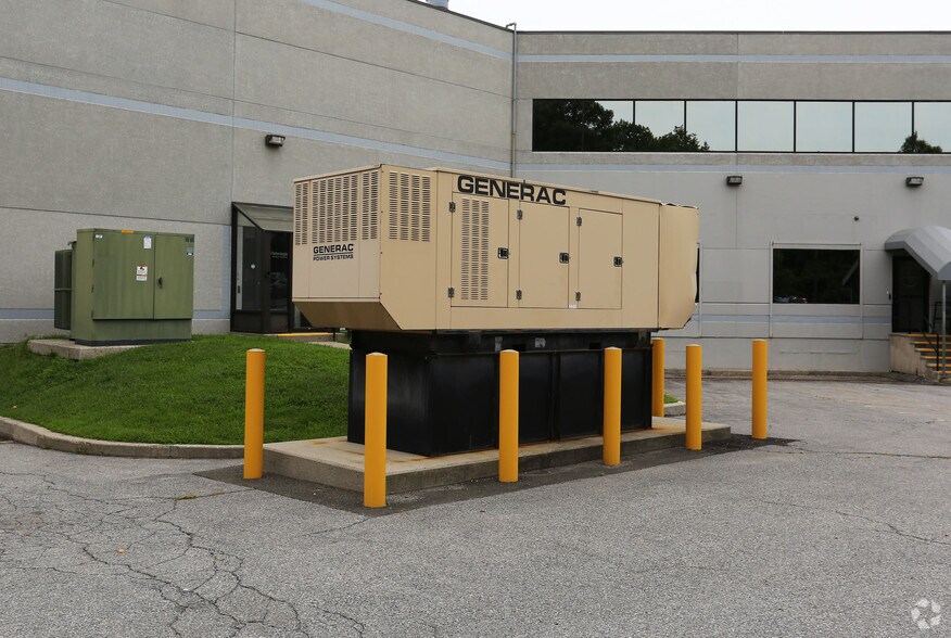 More Photos Of 1 Waterview Dr, Shelton Light Distribution For Lease