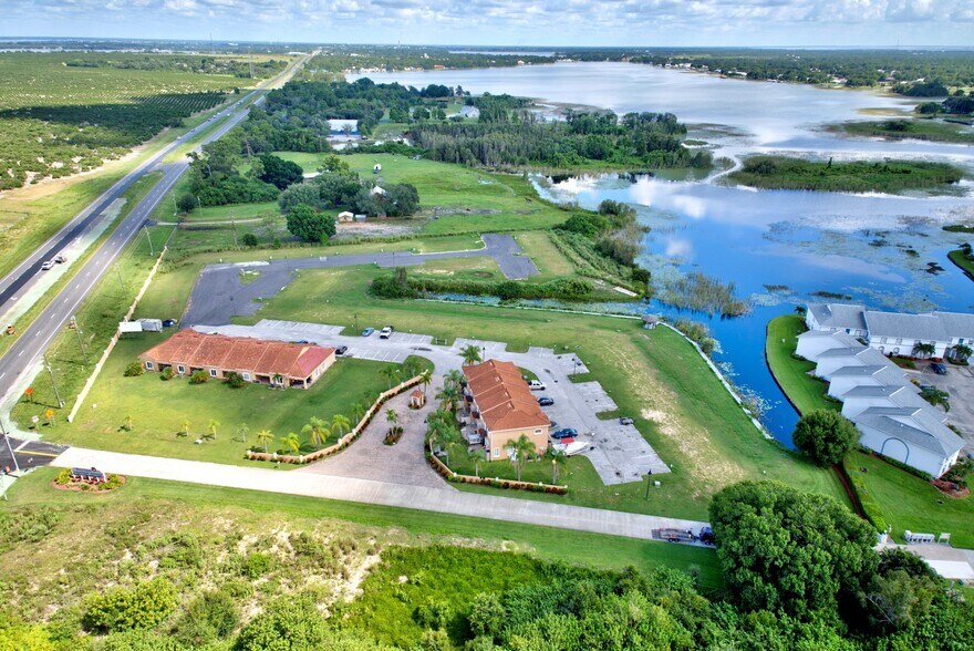 More Photos Of 2105 US 27 S, Lake Placid Apartments For Sale