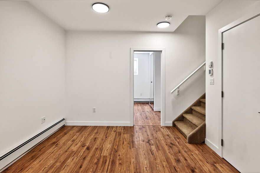 More Photos Of 10204-10210 113 Ave NW, Edmonton Apartments For Sale