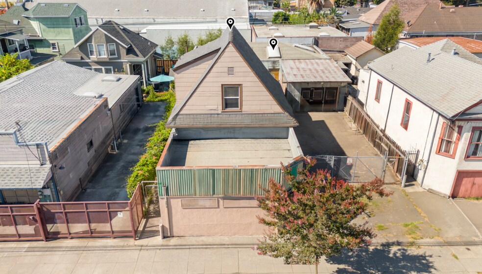 More Photos Of 3615-3617 San Leandro St, Oakland Storefront Retail Residential For Sale