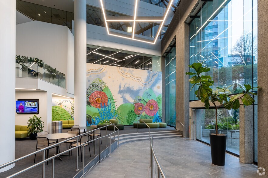 More Photos Of 3333 Peachtree Rd Ne, Atlanta Office For Lease