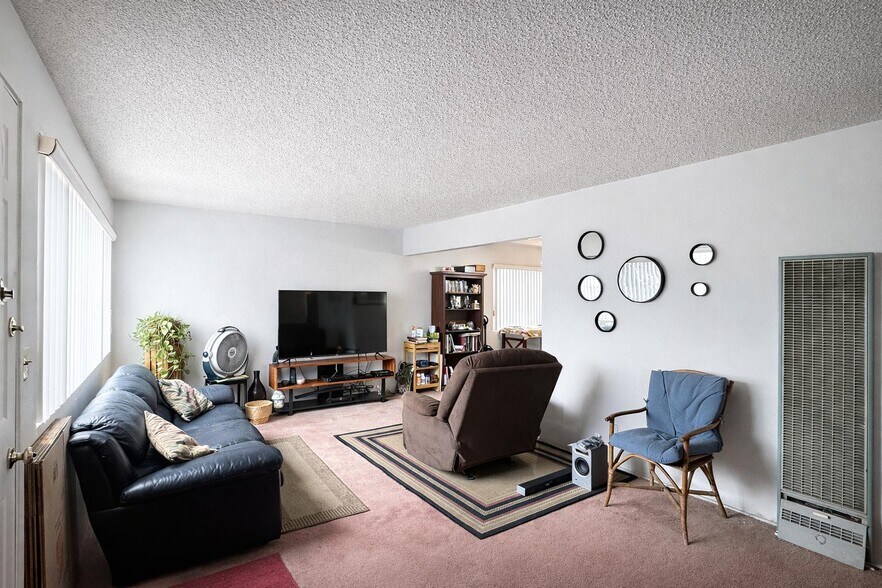 More Photos Of 16813 Halldale Ave, Gardena Multifamily For Sale