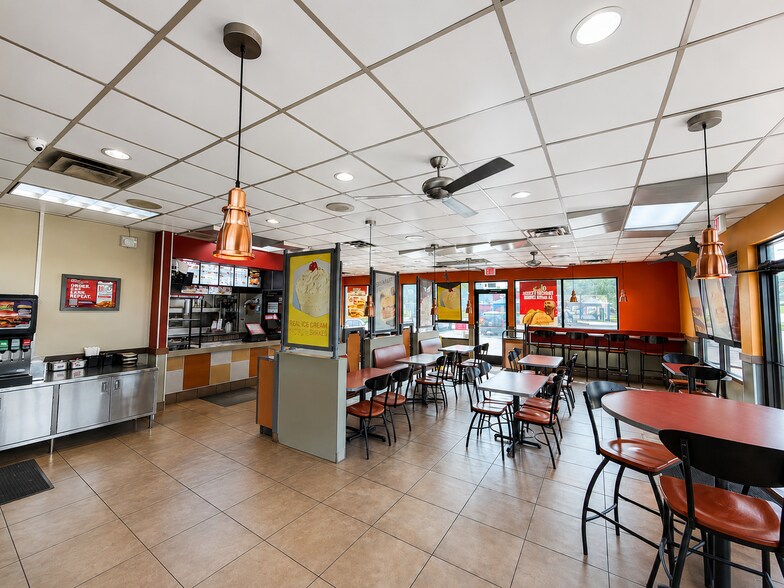More Photos Of 110 E William Cannon Dr, Austin Fast Food For Lease