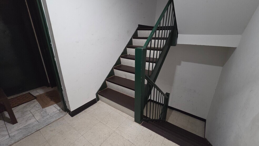More Photos Of 76-18 Grand Central Pky, Forest Hills Apartments For Sale