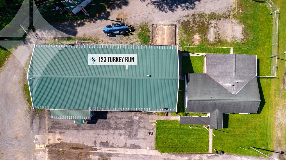 More Photos Of 123 Turkey Run Rd, Salem Distribution For Lease
