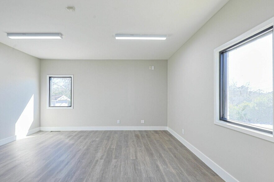 More Photos Of 1906 Warm Springs Rd, Columbus Medical For Sale