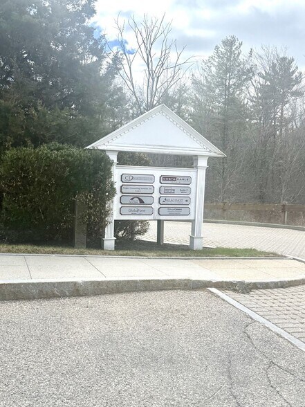 More Photos Of 155 Lafayette Rd, North Hampton Medical For Lease